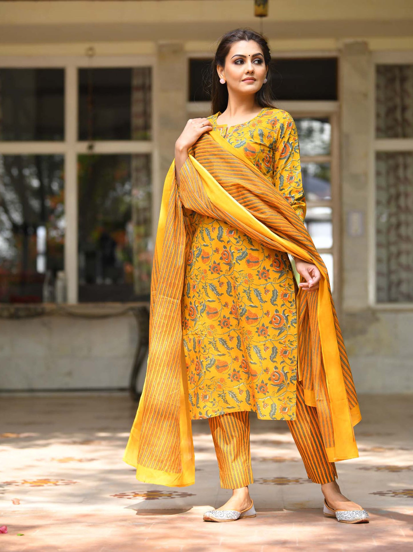 Pure Cotton Handblock Printed Yellow Suit Set - Yashodhara Lifestyle